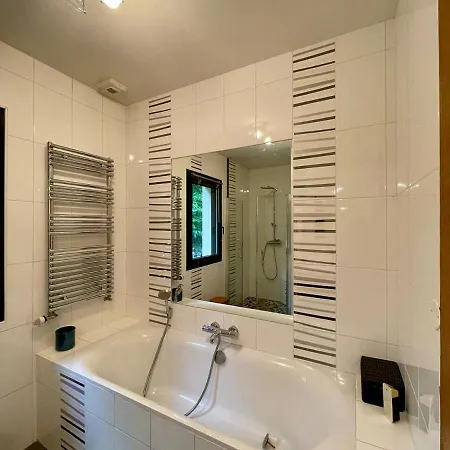 Nouveau Magnifique Avec Jacuzzi فيلة Saint-Julien-Chapteuil