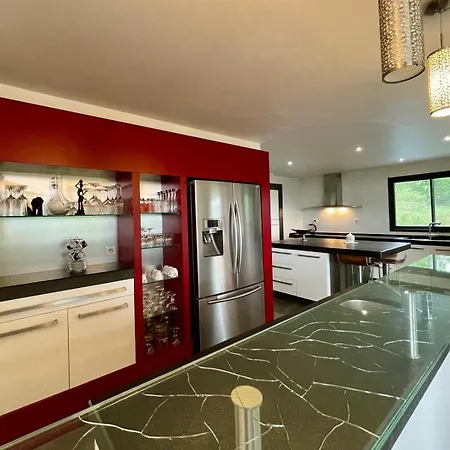 Nouveau Magnifique Avec Jacuzzi Villa
