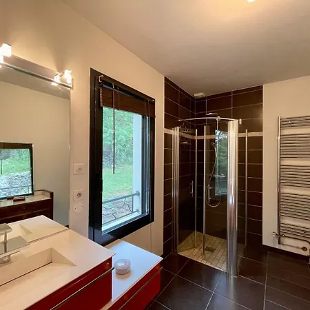 Nouveau Magnifique Avec Jacuzzi Saint-Julien-Chapteuil